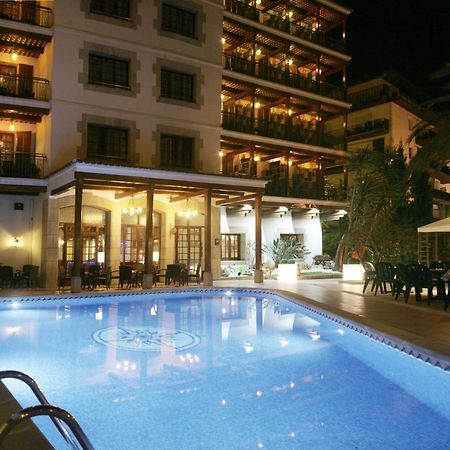 Hotel La Carolina โยเรตเดมาร์ ภายนอก รูปภาพ
