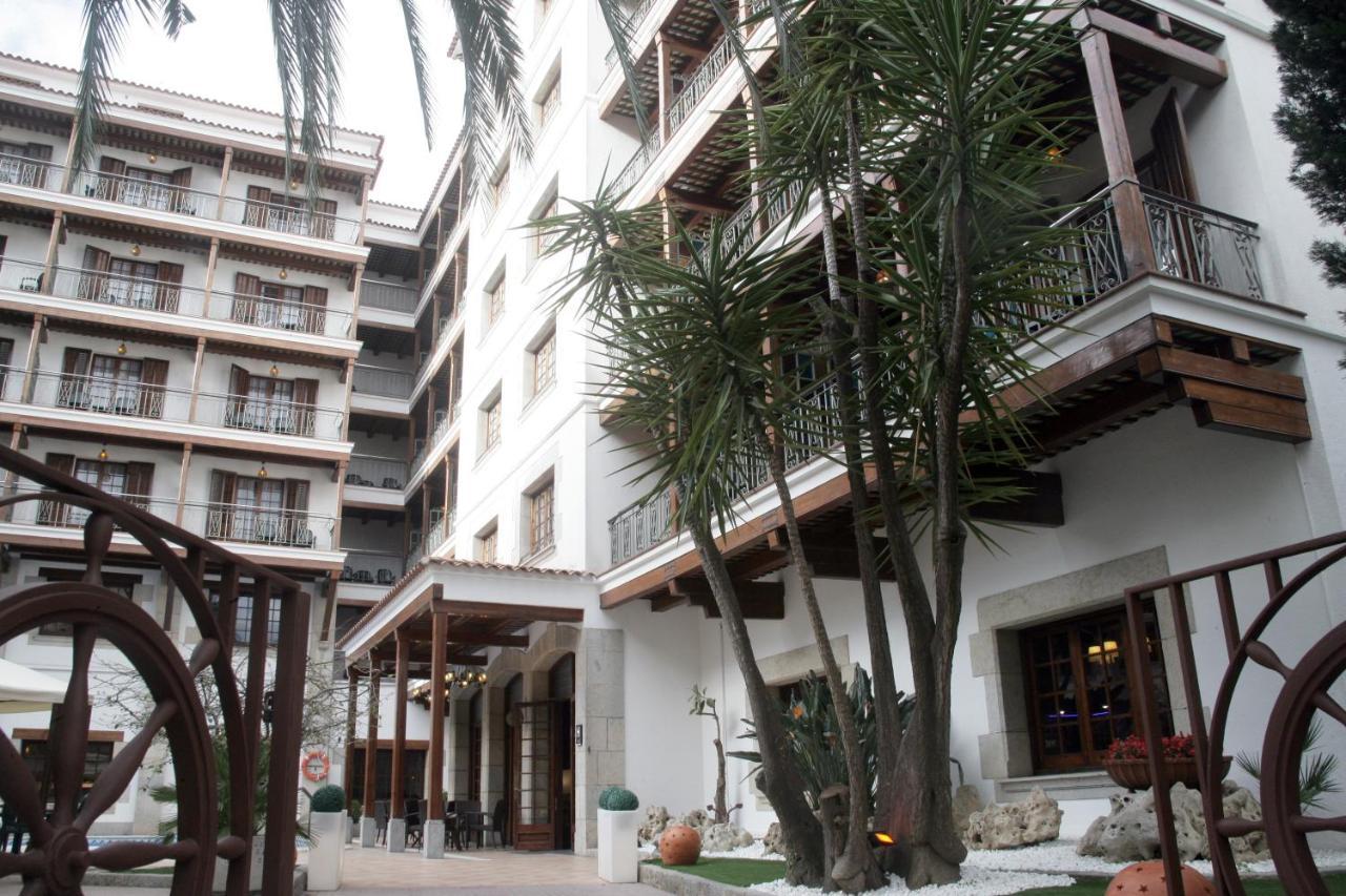 Hotel La Carolina โยเรตเดมาร์ ภายนอก รูปภาพ