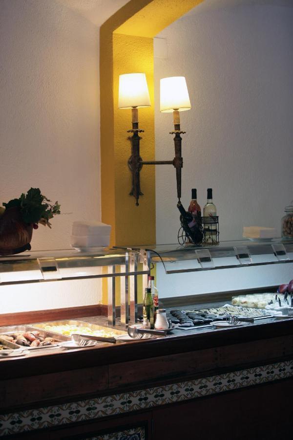 Hotel La Carolina โยเรตเดมาร์ ภายนอก รูปภาพ