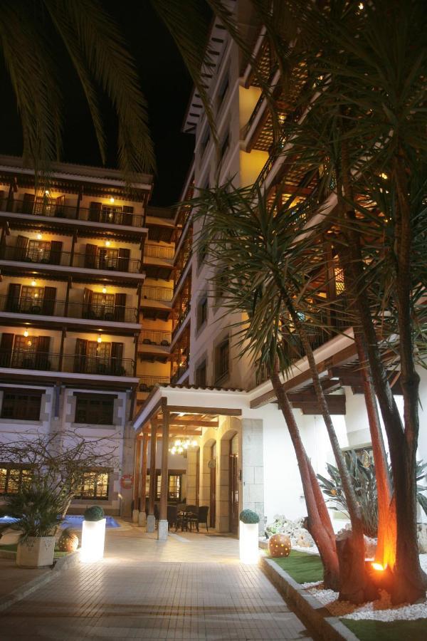 Hotel La Carolina โยเรตเดมาร์ ภายนอก รูปภาพ