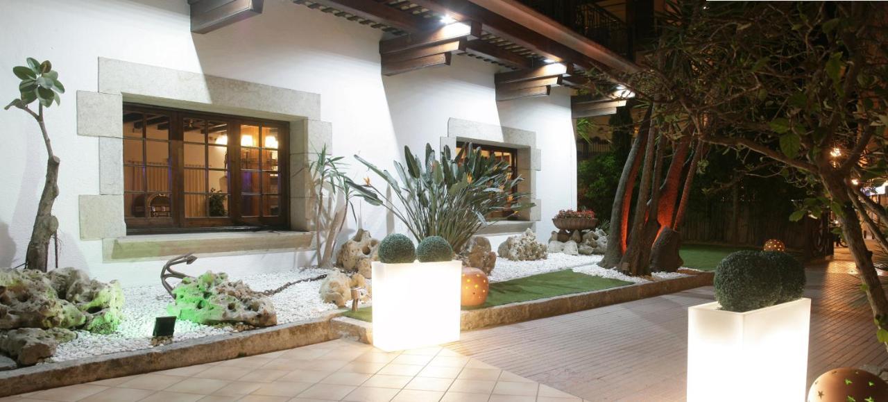 Hotel La Carolina โยเรตเดมาร์ ภายนอก รูปภาพ