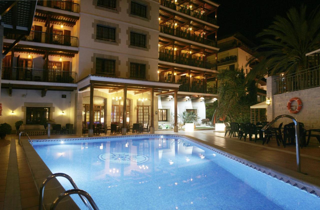 Hotel La Carolina โยเรตเดมาร์ ภายนอก รูปภาพ