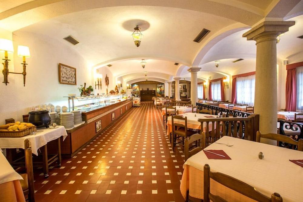 Hotel La Carolina โยเรตเดมาร์ ภายนอก รูปภาพ