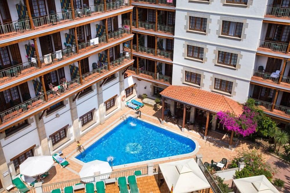 Hotel La Carolina โยเรตเดมาร์ ภายนอก รูปภาพ