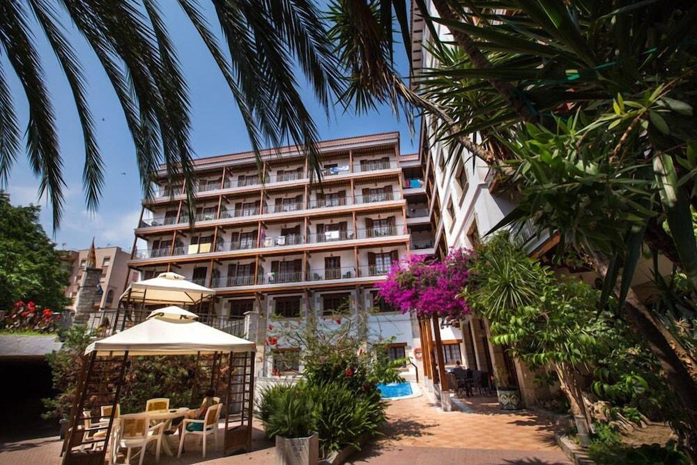 Hotel La Carolina โยเรตเดมาร์ ภายนอก รูปภาพ