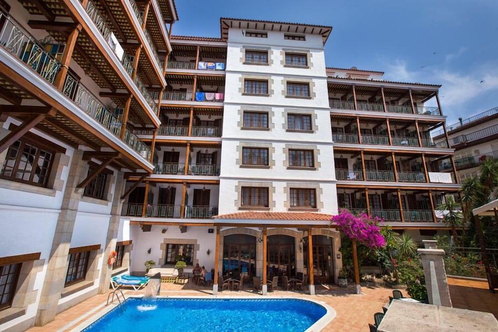 Hotel La Carolina โยเรตเดมาร์ ภายนอก รูปภาพ